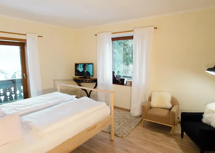 Trinserhof Отель